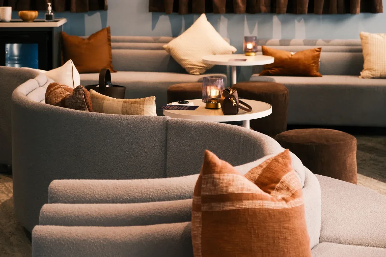 Legends Lounge